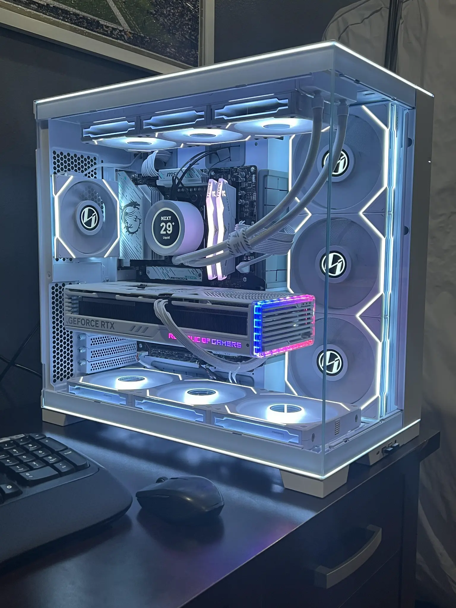 PC White